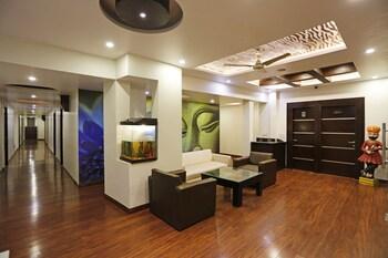 Fabhotel Ronald Inn Faridabad Exterior foto